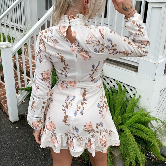 floral print belted lace detail boho dress spring - Picture 4 of 5